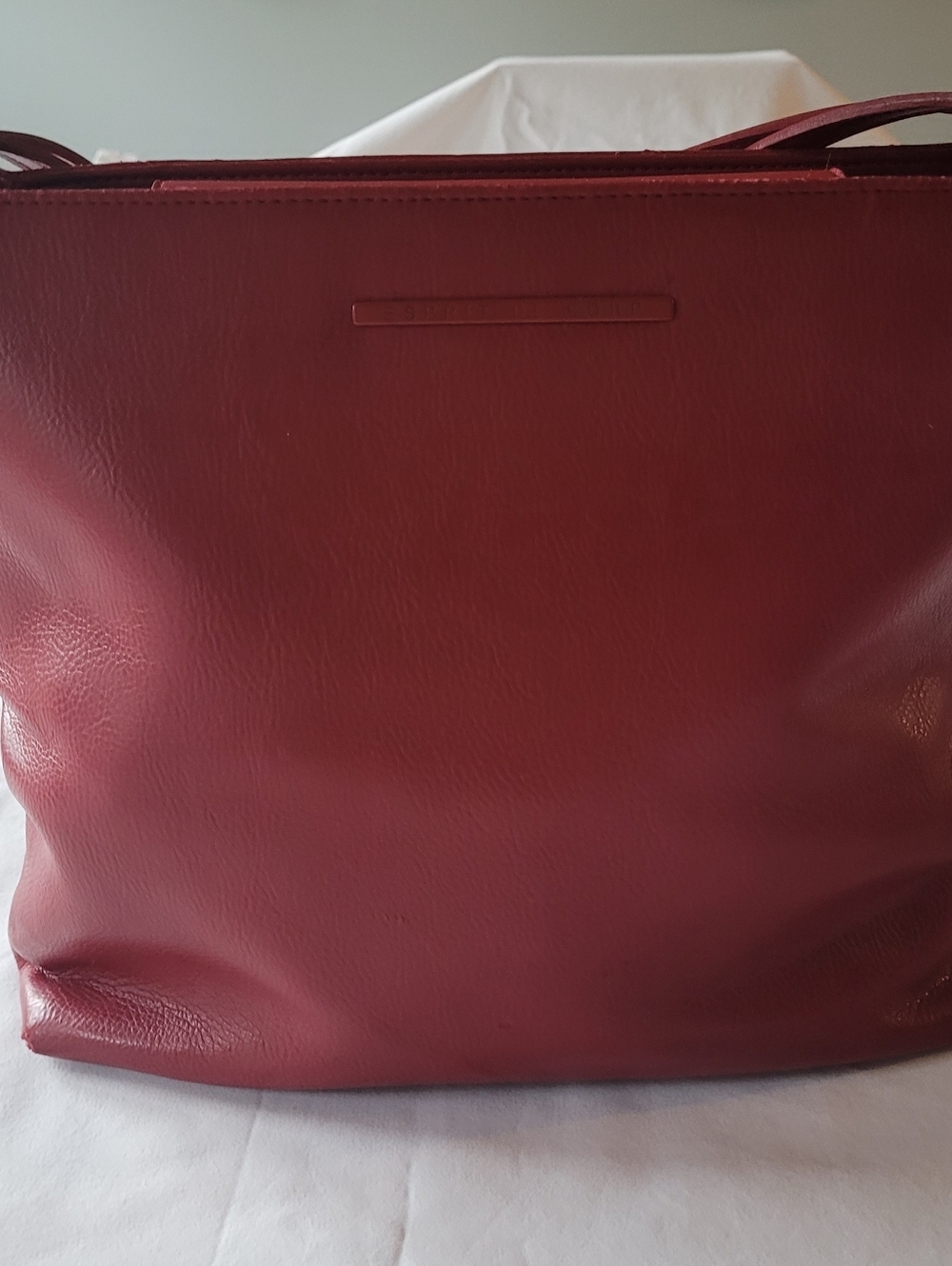 Sprit De Corp Classic Red Women's Tote Bag - Sleek Everyday Carry.